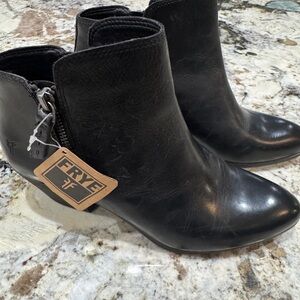 Fry women’s bootie - black, brand new size 8